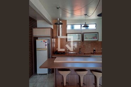 Casa para alugar com 200m², 4 quartos e 4 vagasCozinha