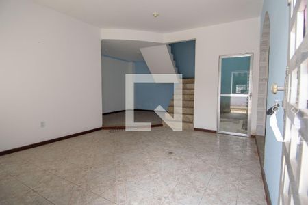 Sala de casa para alugar com 2 quartos, 130m² em Parque Felicidade, Duque de Caxias