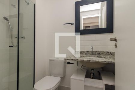 Banheiro de kitnet/studio para alugar com 1 quarto, 22m² em República, São Paulo