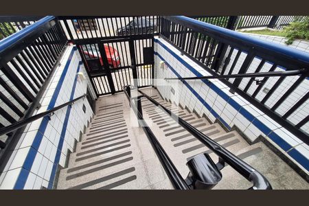 Apartamento para alugar com 119m², 3 quartos e 2 vagasEscada