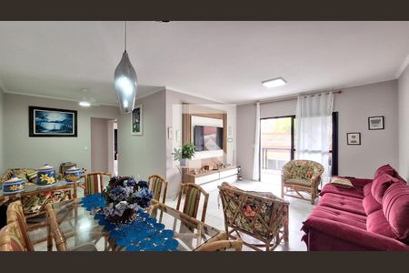 Sala de apartamento para alugar com 3 quartos, 119m² em Guilhermina, Praia Grande