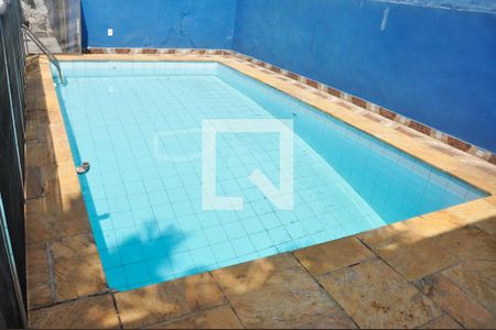 Casa para alugar com 482m², 4 quartos e 4 vagasQuintal com Piscina