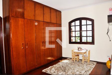 Casa para alugar com 482m², 4 quartos e 4 vagasQuarto 02