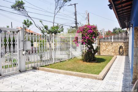 Casa para alugar com 482m², 4 quartos e 4 vagasQuintal - Frente