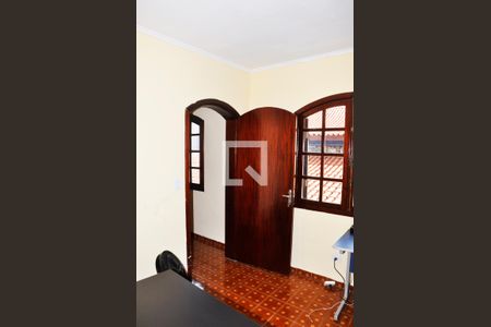 Casa para alugar com 482m², 4 quartos e 4 vagasEscritório
