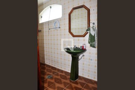 Casa para alugar com 482m², 4 quartos e 4 vagasBanheiro na Área de Serviço