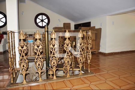 Casa para alugar com 482m², 4 quartos e 4 vagasEscritório