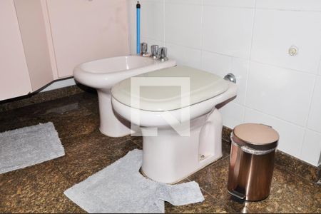 Casa para alugar com 482m², 4 quartos e 4 vagasSuíte