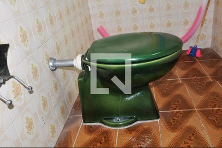 Casa para alugar com 482m², 4 quartos e 4 vagasBanheiro na Área de Serviço