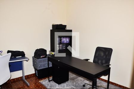 Casa para alugar com 482m², 4 quartos e 4 vagasEscritório