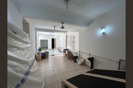 Casa para alugar com 120m², 6 quartos e 2 vagas Casa para alugar com 120m², 6 quartos e 2 vagasCasa 3