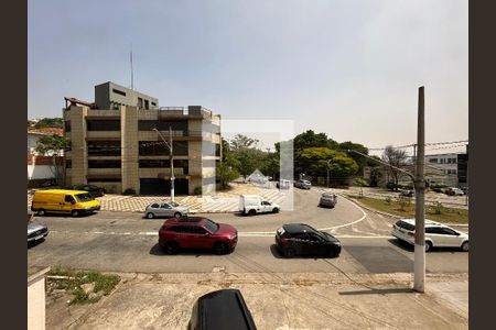 Casa para alugar com 120m², 6 quartos e 2 vagas Casa para alugar com 120m², 6 quartos e 2 vagasVista da casa 1