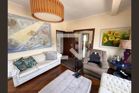 Casa para alugar com 120m², 6 quartos e 2 vagas Casa para alugar com 120m², 6 quartos e 2 vagasCasa 1