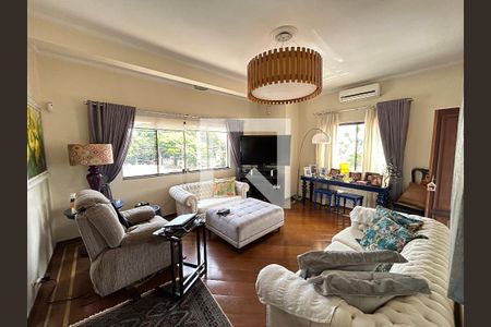 Casa para alugar com 120m², 6 quartos e 2 vagas Casa para alugar com 120m², 6 quartos e 2 vagasCasa 1