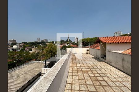 Casa para alugar com 120m², 6 quartos e 2 vagas Casa para alugar com 120m², 6 quartos e 2 vagasVista da casa 1