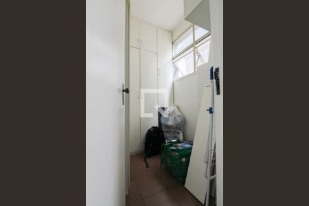 Apartamento à venda com 83m², 3 quartos e 2 vagas Apartamento à venda com 83m², 3 quartos e 2 vagasQuarto de Serviço