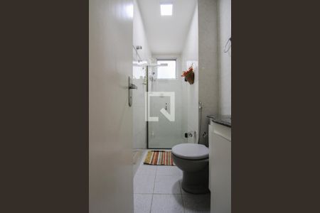 Apartamento à venda com 83m², 3 quartos e 2 vagas Apartamento à venda com 83m², 3 quartos e 2 vagasBanheiro Social