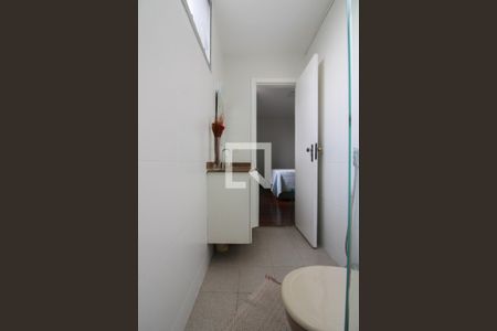 Apartamento à venda com 83m², 3 quartos e 2 vagas Apartamento à venda com 83m², 3 quartos e 2 vagasBanheiro da Suíte