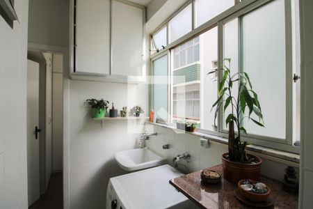 Apartamento à venda com 83m², 3 quartos e 2 vagas Apartamento à venda com 83m², 3 quartos e 2 vagasÁrea de Serviço