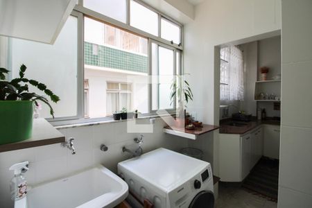 Apartamento à venda com 83m², 3 quartos e 2 vagas Apartamento à venda com 83m², 3 quartos e 2 vagasÁrea de Serviço