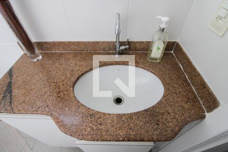 Apartamento à venda com 83m², 3 quartos e 2 vagas Apartamento à venda com 83m², 3 quartos e 2 vagasBanheiro da Suíte