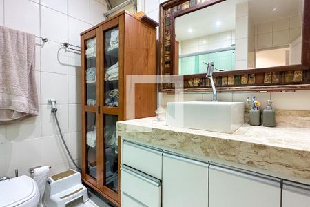 Apartamento à venda com 140m², 3 quartos e 1 vagaBanheiro da Suíte