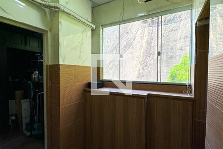 Apartamento à venda com 140m², 3 quartos e 1 vagaÁrea de serviço