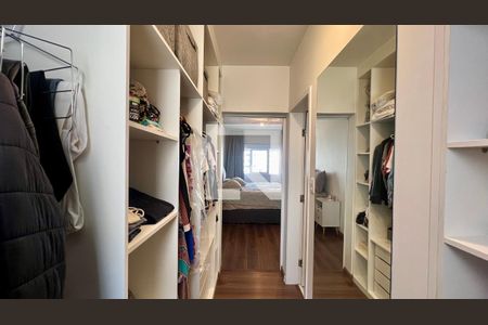 Apartamento à venda com 89m², 2 quartos e sem vagaCloset da suíte
