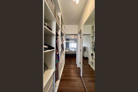 Apartamento à venda com 89m², 2 quartos e sem vagaCloset da suíte