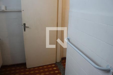 Casa à venda com 110m², 2 quartos e 1 vagaBanheiro 1