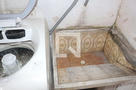 Casa à venda com 110m², 2 quartos e 1 vagaÁrea de Serviço