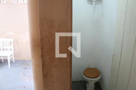 Casa à venda com 110m², 2 quartos e 1 vagaBanheiro 2