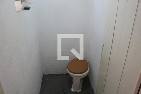 Casa à venda com 110m², 2 quartos e 1 vagaBanheiro 2