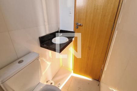 Apartamento para alugar com 45m², 2 quartos e sem vagaBanheiro
