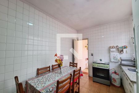 Casa à venda com 100m², 2 quartos e 2 vagasCozinha