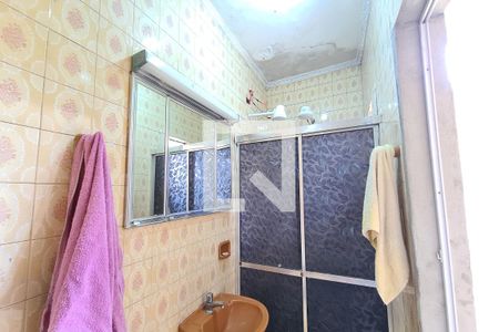 Casa à venda com 100m², 2 quartos e 2 vagasBanheiro 2