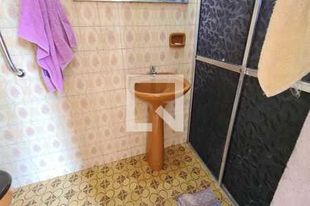 Casa à venda com 100m², 2 quartos e 2 vagasBanheiro 2