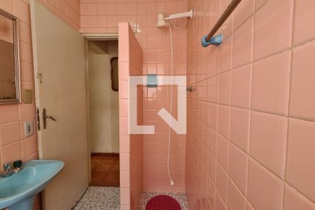 Casa à venda com 100m², 2 quartos e 2 vagasBanheiro 1