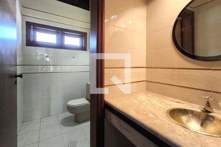 Casa de condomínio à venda com 1000m², 4 quartos e 4 vagasBanheiro 2