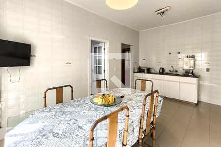 Casa de condomínio à venda com 1000m², 4 quartos e 4 vagasCopa