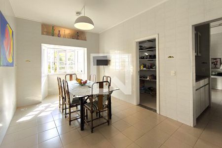 Casa de condomínio à venda com 1000m², 4 quartos e 4 vagasCopa