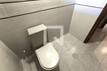 Casa de condomínio à venda com 1000m², 4 quartos e 4 vagasBanheiro 2
