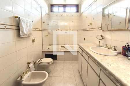 Casa de condomínio à venda com 1000m², 4 quartos e 4 vagasBanheiro 1