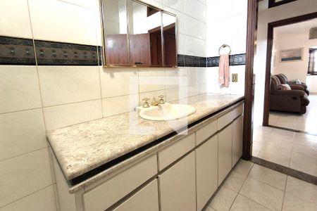 Casa de condomínio à venda com 1000m², 4 quartos e 4 vagasBanheiro do Quarto 3