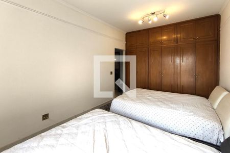 Casa de condomínio à venda com 1000m², 4 quartos e 4 vagasQuarto 4