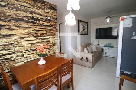 Sala de apartamento à venda com 2 quartos, 47m² em Olaria, Rio de Janeiro