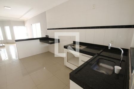Casa para alugar com 240m², 4 quartos e 5 vagasCozinha