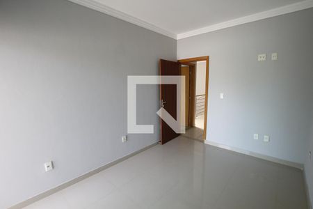Casa para alugar com 240m², 4 quartos e 5 vagasSuíte 4