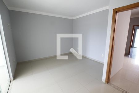 Casa para alugar com 240m², 4 quartos e 5 vagasSuíte 2