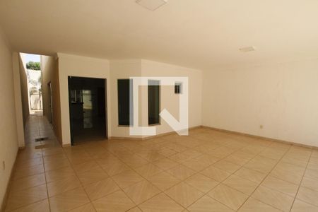 Casa para alugar com 240m², 4 quartos e 5 vagasGaragem